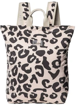Studio Noos luiertas Holy Cow Puffy Adult Backpack ecru/zwart All over print Studio Noos luiertas Holy Cow Puffy Adult Backpack ecru/zwart All over print