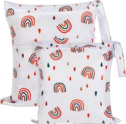 Twee witte wetbags met rits, polsband en regenboog- en druppelprint