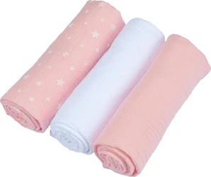 Drie opgerolde katoenen gaas luiers in roze en wit, waarvan één met witte sterrenprint.