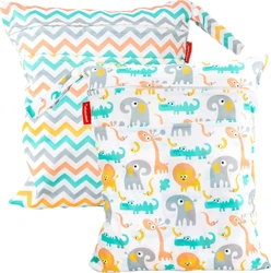 Set van twee wetbags met zigzagpatroon en dierenprint in turquoise, grijs, oranje en geel