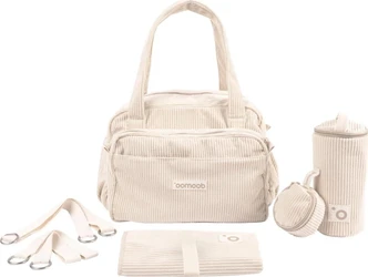 Beige ribstof luiertas met bijpassende accessoires Beige ribstof luiertas met handvatten, verschoningsmat, fleshouder, etui en draagriemen op witte achtergrond