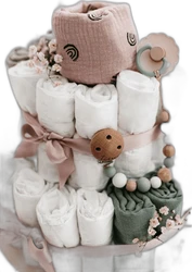 TISU luiertaart Dusty Pink met speenkoord en doeken Luiertaart met witte luiers, dusty pink doek, groene doeken, lintstrik, speenkoord met houten kralen en bloemen