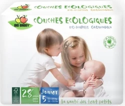 Witte verpakking Bio Baby luiers maat 5 met afbeelding van drie kleine kinderen en ecologische branding