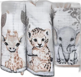 Drie opgerolde beige hydrofiele luiers met giraffe cheetah en olifant illustraties