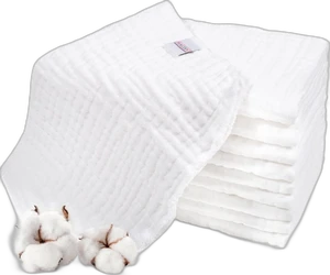 SnelShoppen Makian hydrofiele spuugdoekjes 35x50 cm 10 stuks wit Stapeltje witte hydrofiele spuugdoekjes 35x50 cm opgestapeld met een doek los en wat katoenen bolletjes