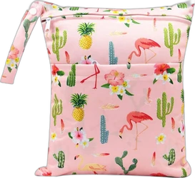 Roze wetbag met print van flamingo's cactussen ananas en bloemen met draaglus en dubbele rits