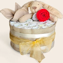 rond luiertaartpakket in beige met happy horse knuffel en rode roos bovenop