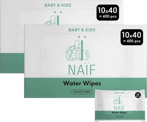 Twee Naïf Baby & Kids Water Wipes dozen met groen wit ontwerp en een losse verpakking ervoor