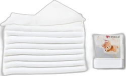 Stapel witte FENSILO mulldoeken met fijne textuur naast verpakking met beertje op wolk